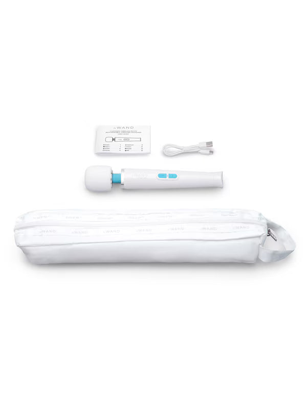 Le Wand Classique Petite Wand Massager – White